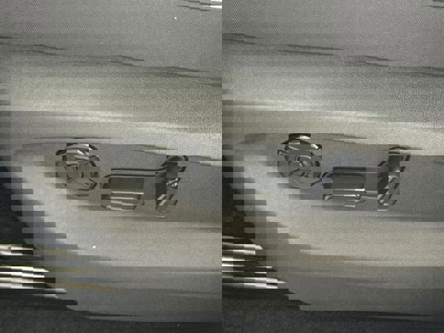 New 2025 Volkswagen Tiguan SE R-Line image 14