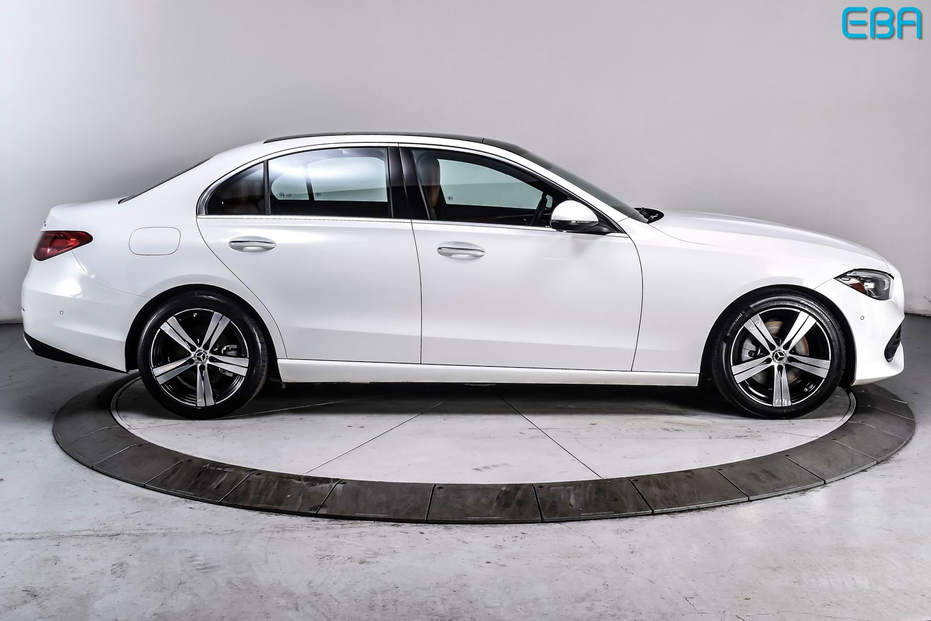 Used 2025 Mercedes-Benz C 300 4MATIC Sedan image 7