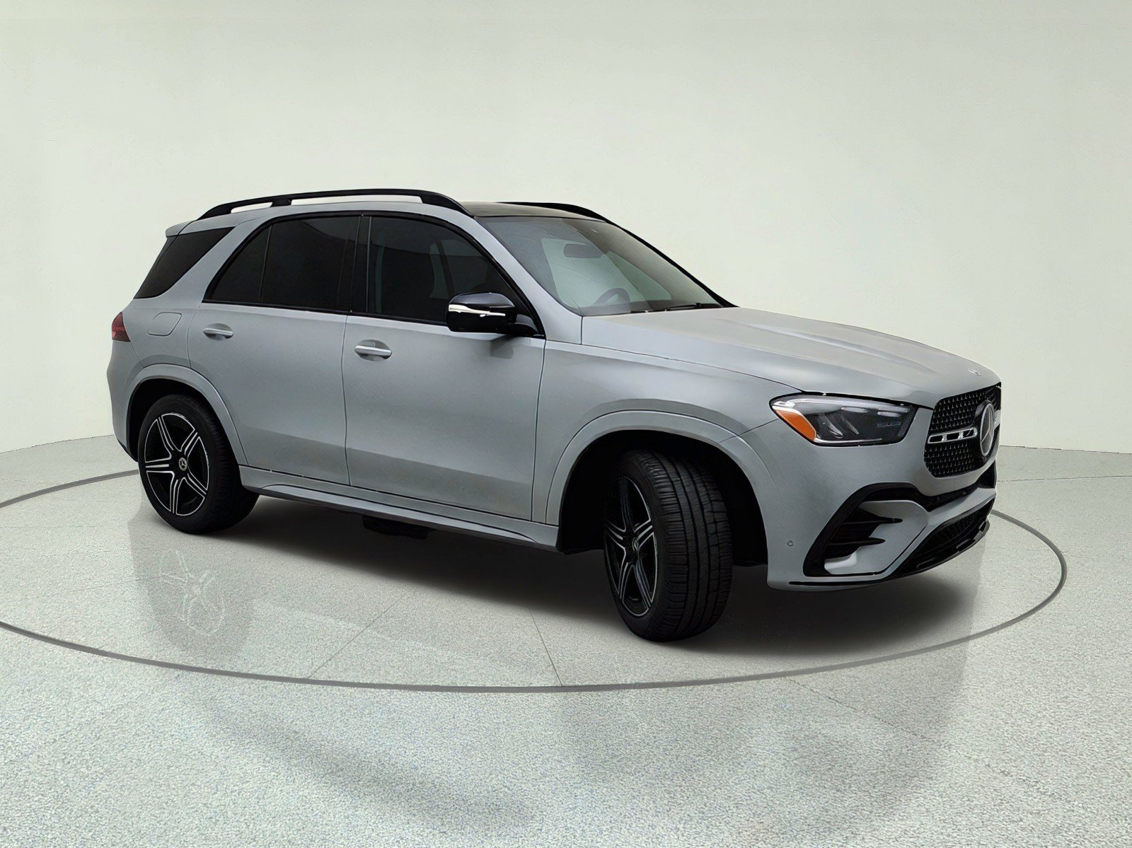 Certified 2025 Mercedes-Benz GLE 350 4MATIC w/ AMG Line Exterior image 5
