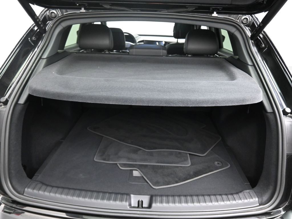 Used 2024 Audi Q4 e-tron Premium Plus w/ Premium Plus AWD/4WD image 12