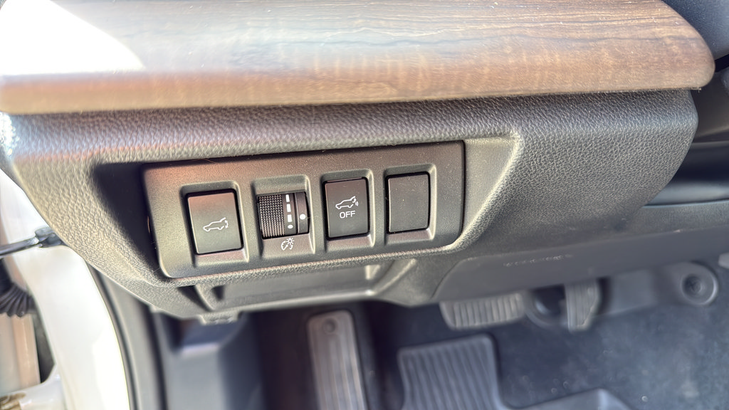 Used 2023 Subaru Outback Touring XT AWD/4WD image 25