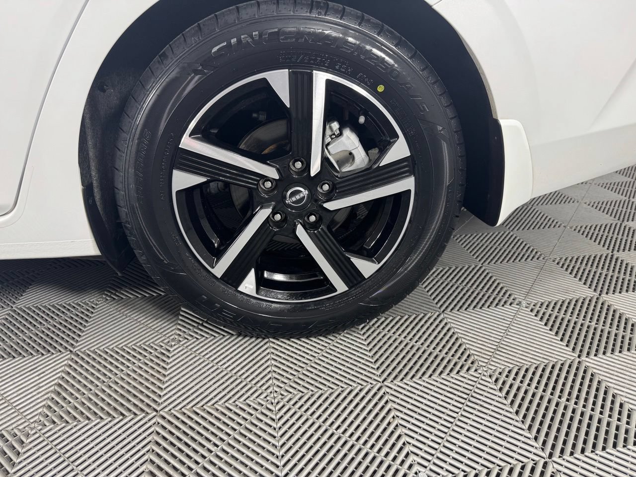 Used 2024 Nissan Sentra SV w/ All-Weather Package FWD image 39