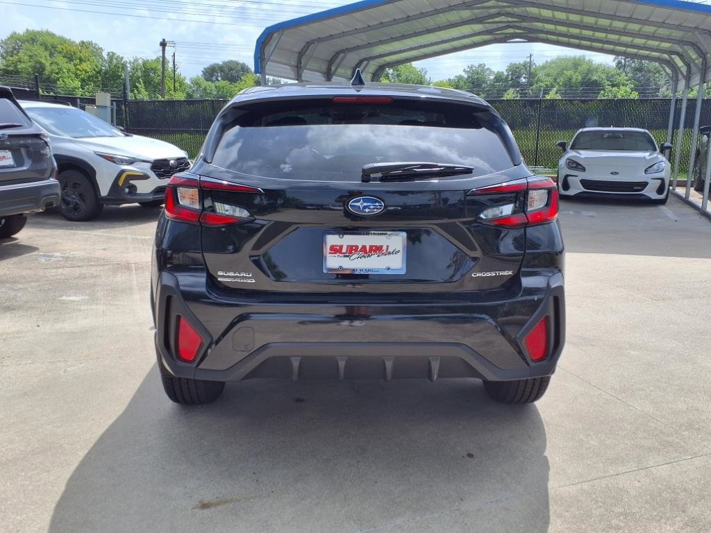 New 2025 Subaru Crosstrek 2.0i image 3