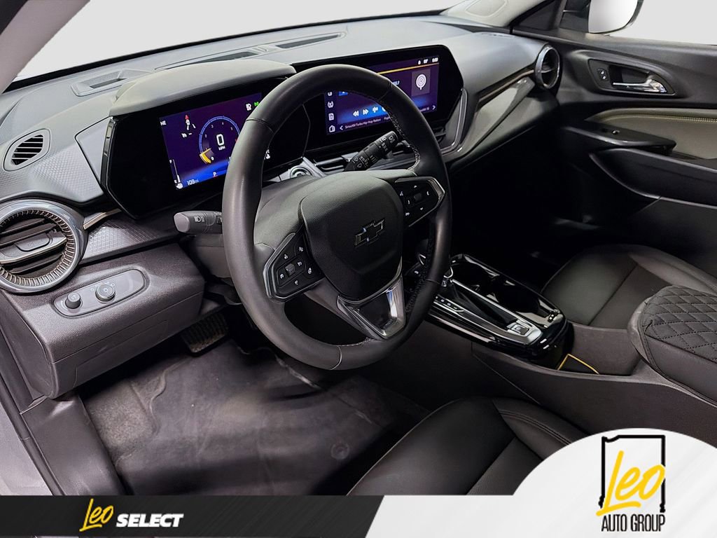 Used 2025 Chevrolet Trax ACTIV w/ Driver Confidence Package image 9