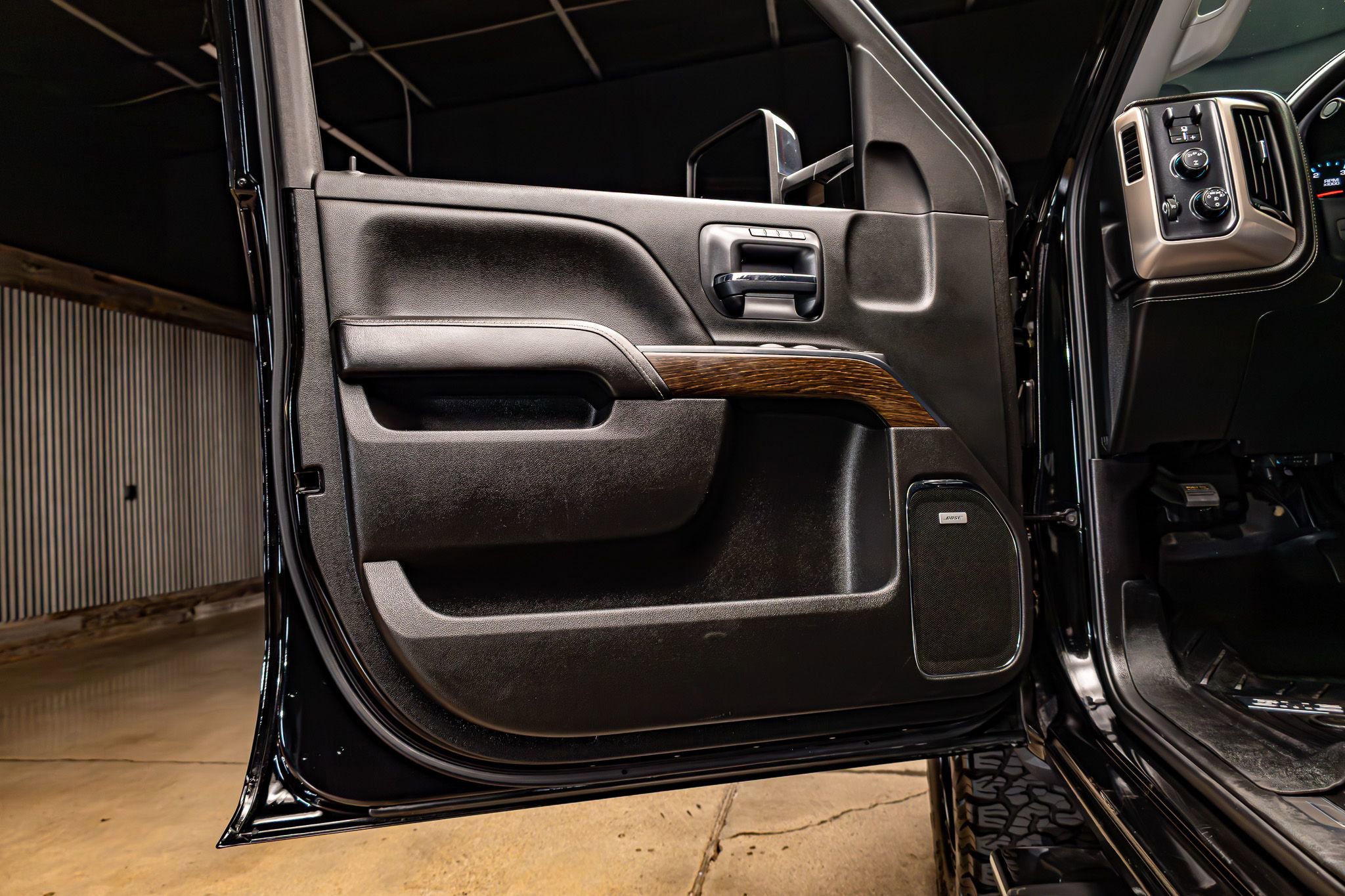 Used 2019 GMC Sierra 2500 Denali w/ Duramax Plus Package image 27