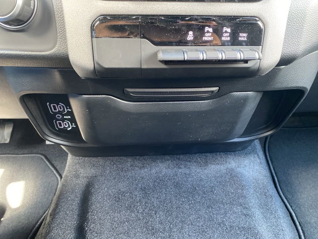 New 2026 RAM 1500 Tradesman AWD/4WD image 29