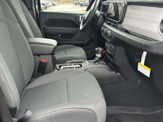 New 2026 Jeep Gladiator Sport AWD/4WD image 16