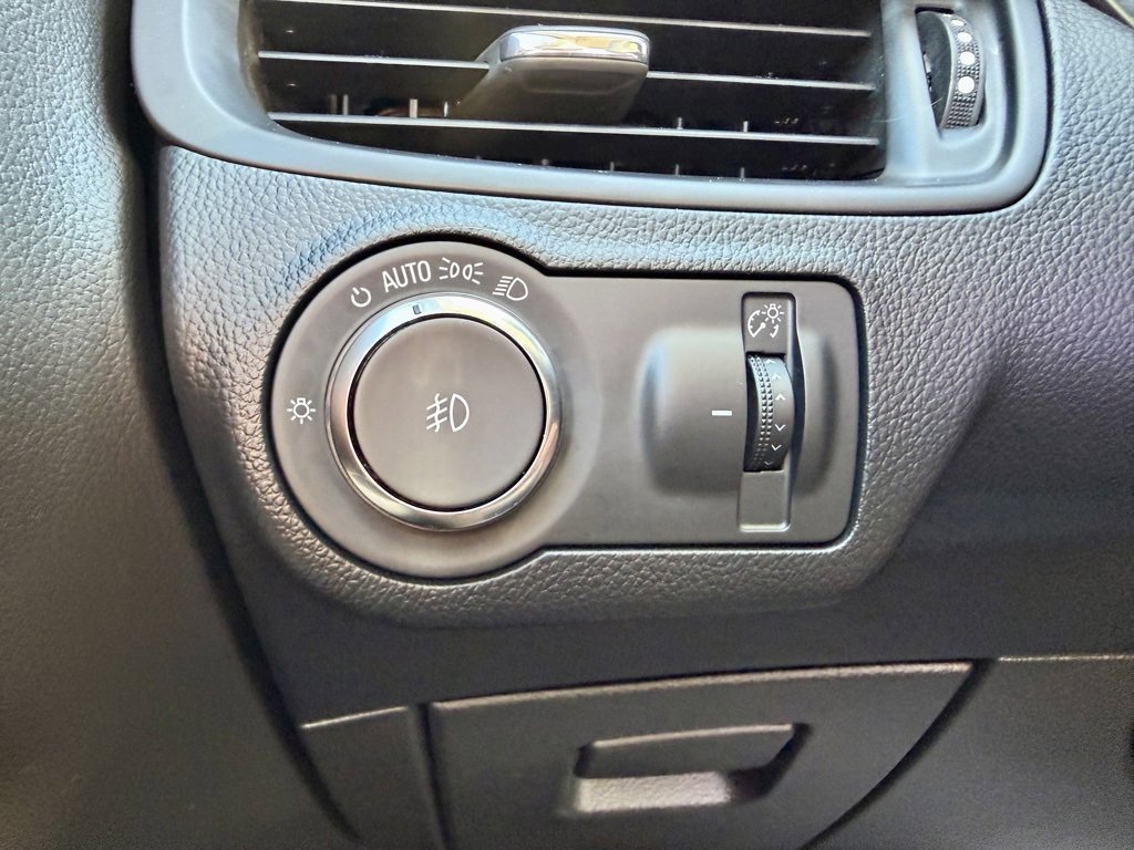 Used 2020 Buick Envision Preferred image 18