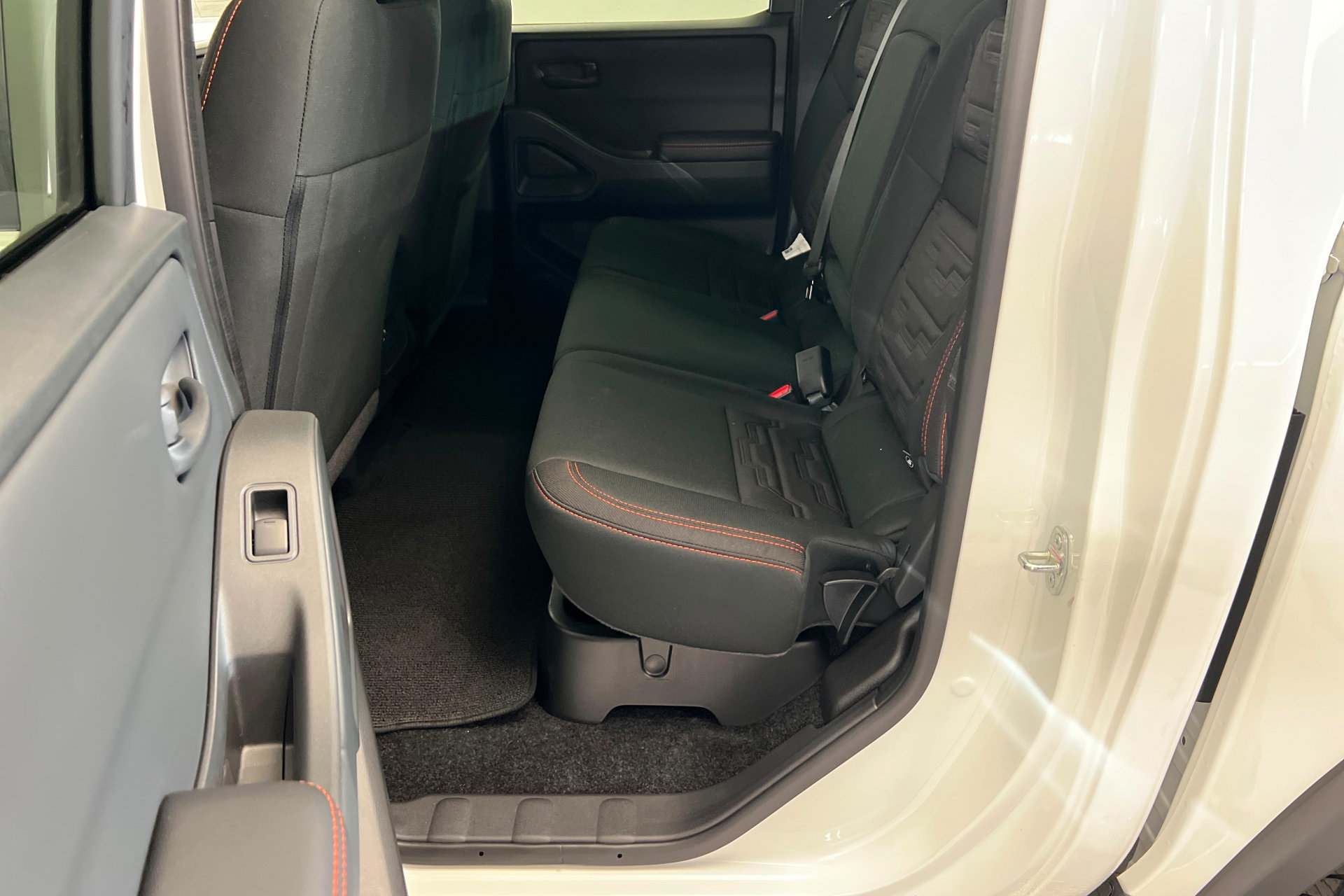 New 2026 Nissan Frontier PRO-4X w/ Tow Package AWD/4WD image 21