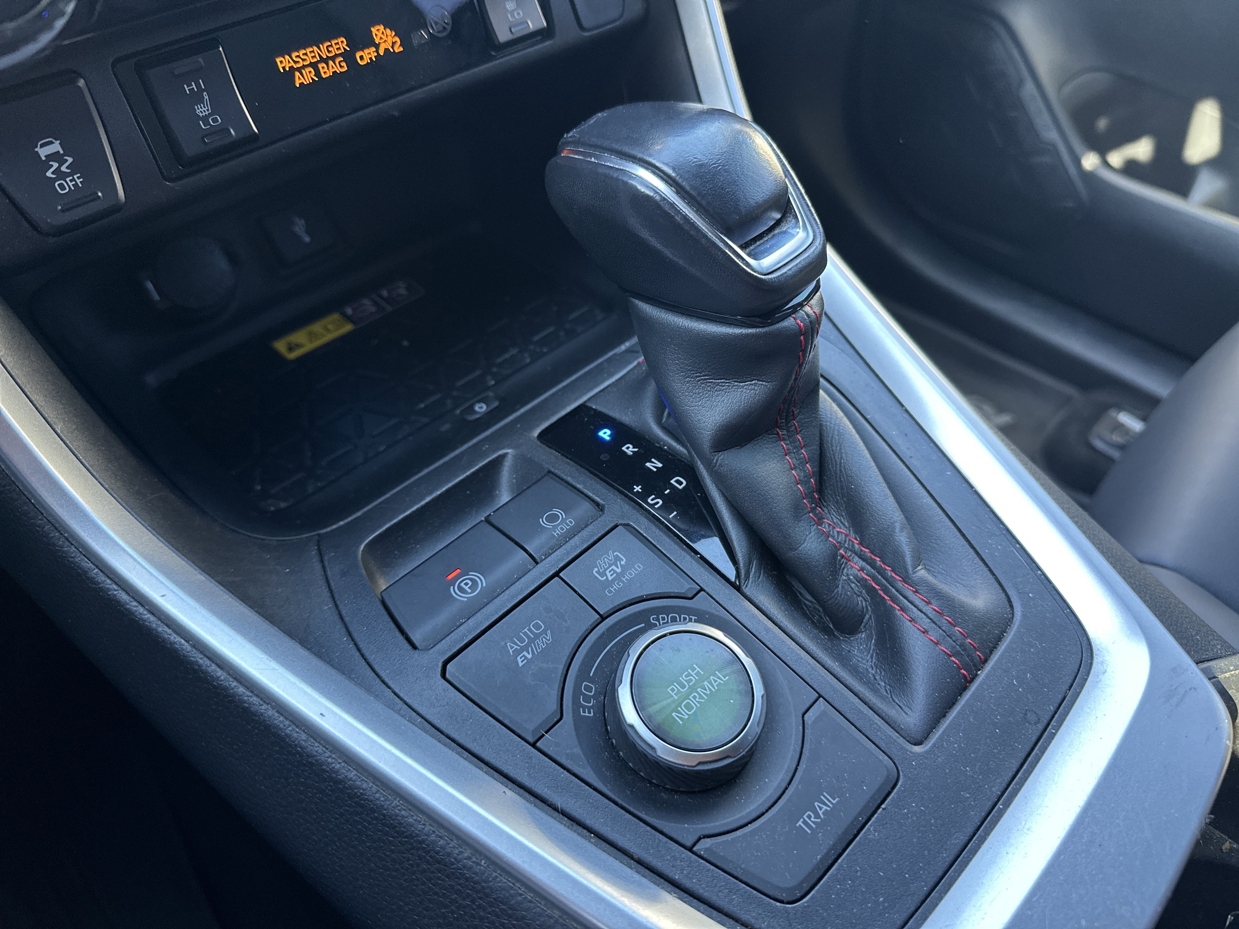 Used 2022 Toyota RAV4 XSE image 25