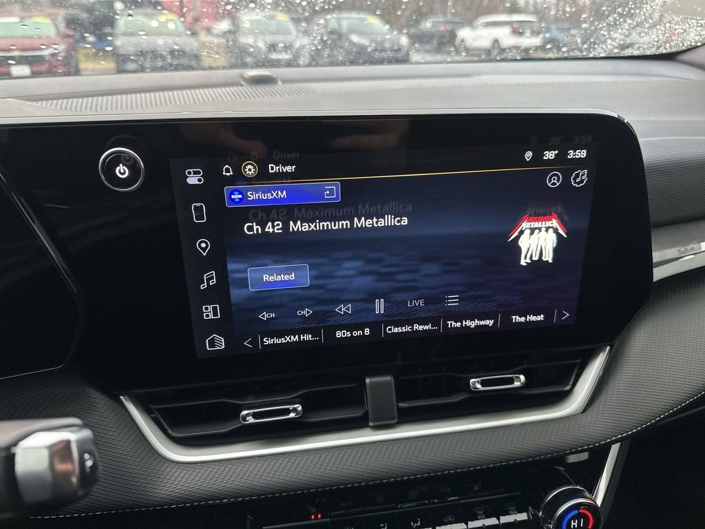 Used 2025 Chevrolet Equinox LT w/ Convenience Package II image 16