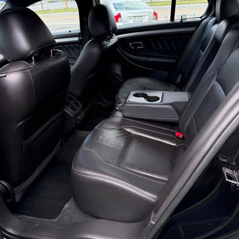 Used 2015 Ford Taurus SEL w/ Equipment Group 201A FWD image 13
