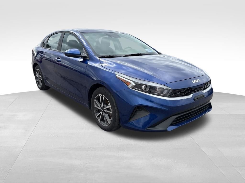 Certified 2023 Kia Forte LXS image 4