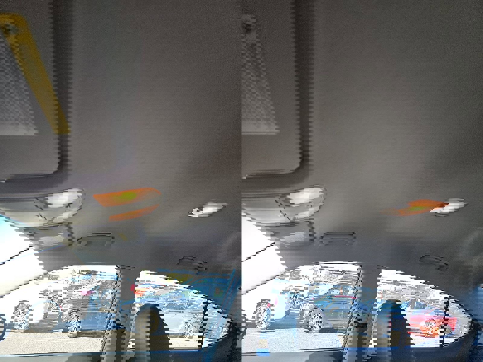 Used 2017 Hyundai Elantra Limited image 13