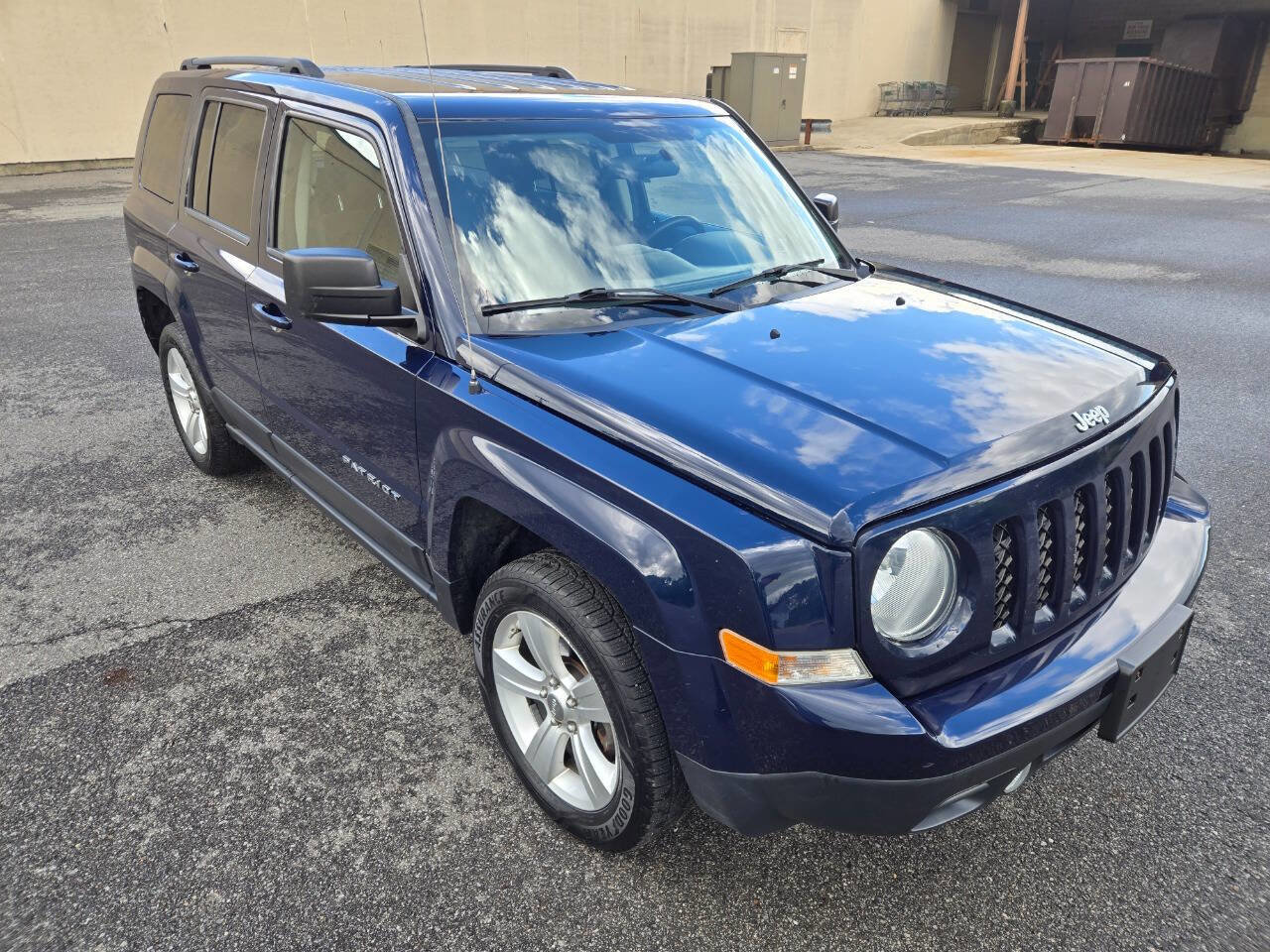 Used 2012 Jeep Patriot Latitude FWD image 14
