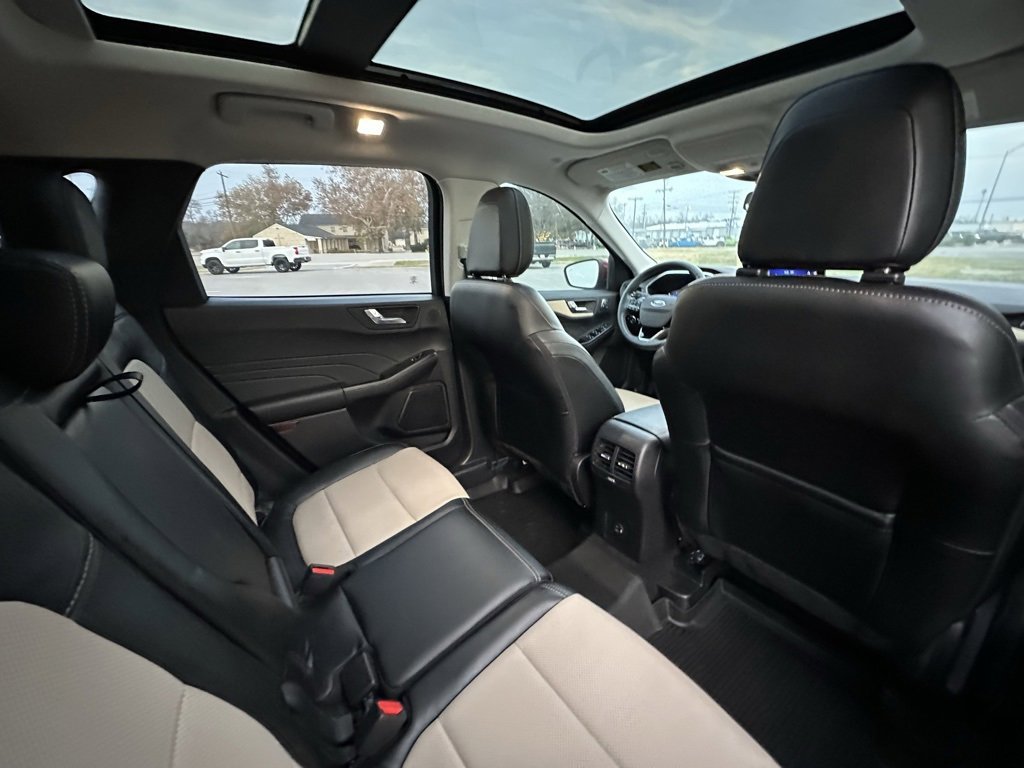 Used 2022 Ford Escape Titanium w/ Titanium Elite Package image 16