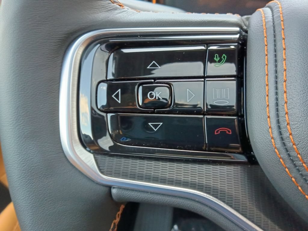 New 2026 Jeep Grand Wagoneer Summit AWD/4WD image 11