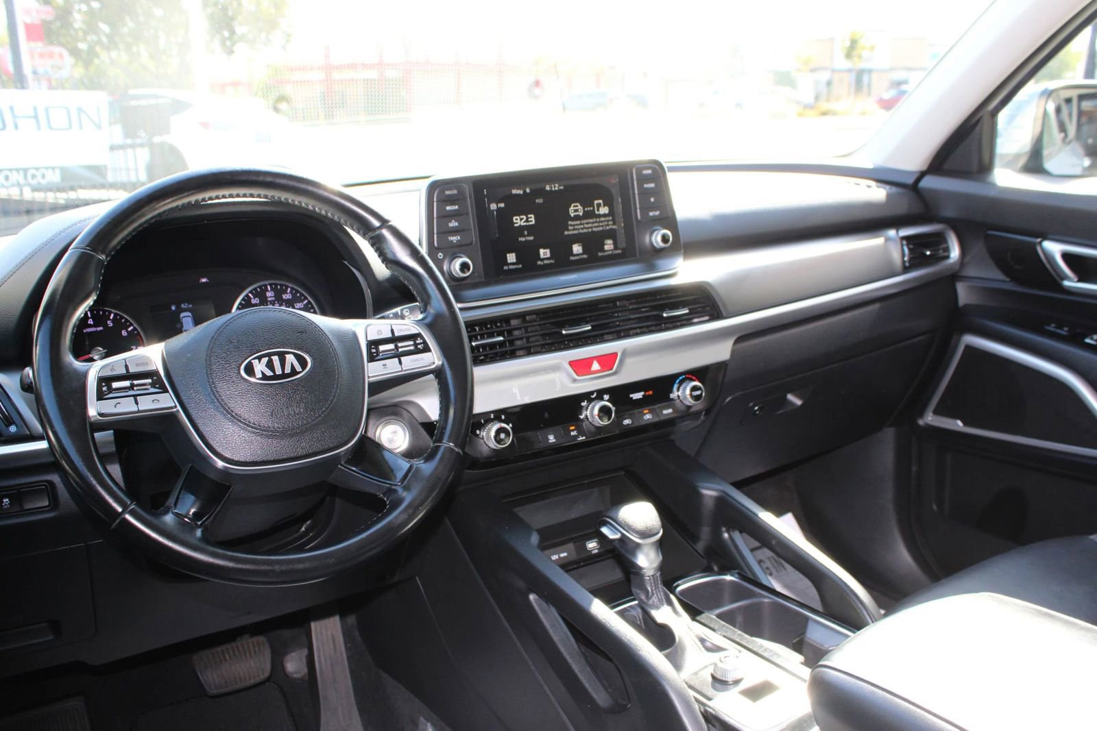 Used 2021 Kia Telluride LX FWD image 25