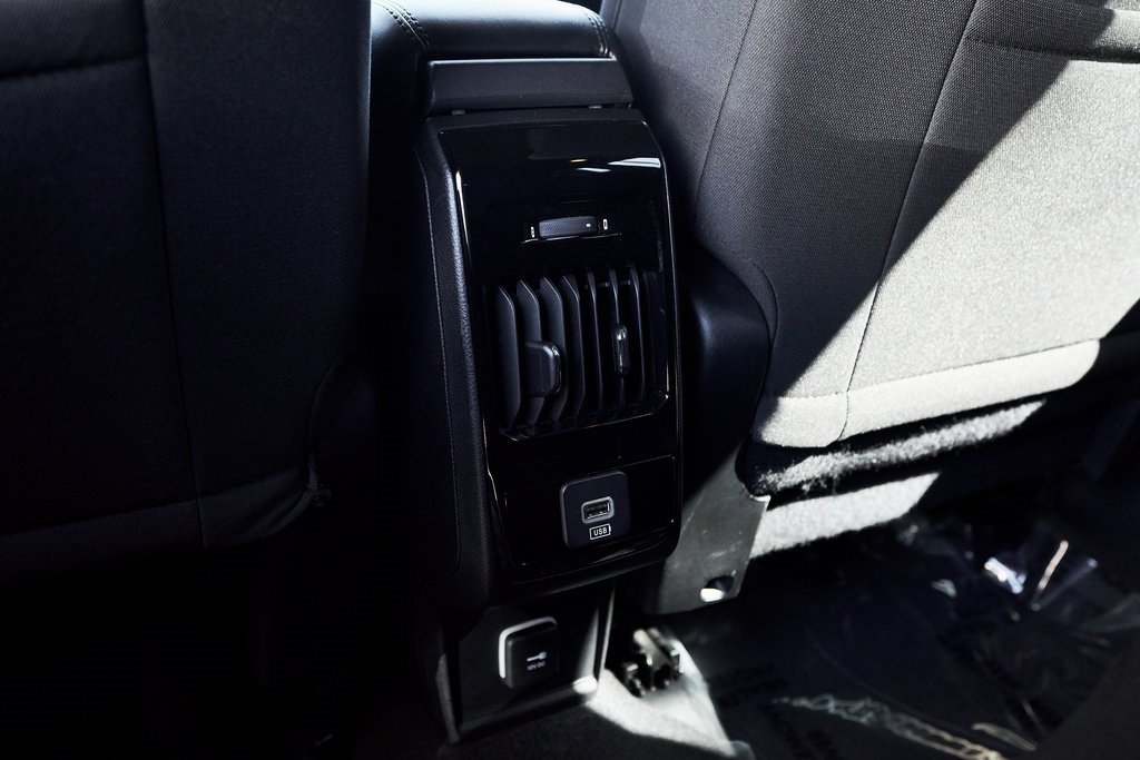 Used 2023 Jeep Compass Sport image 31