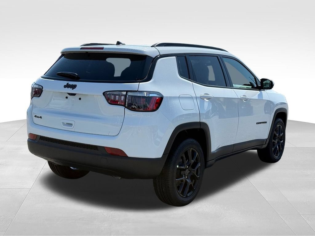 New 2026 Jeep Compass Latitude AWD/4WD image 30