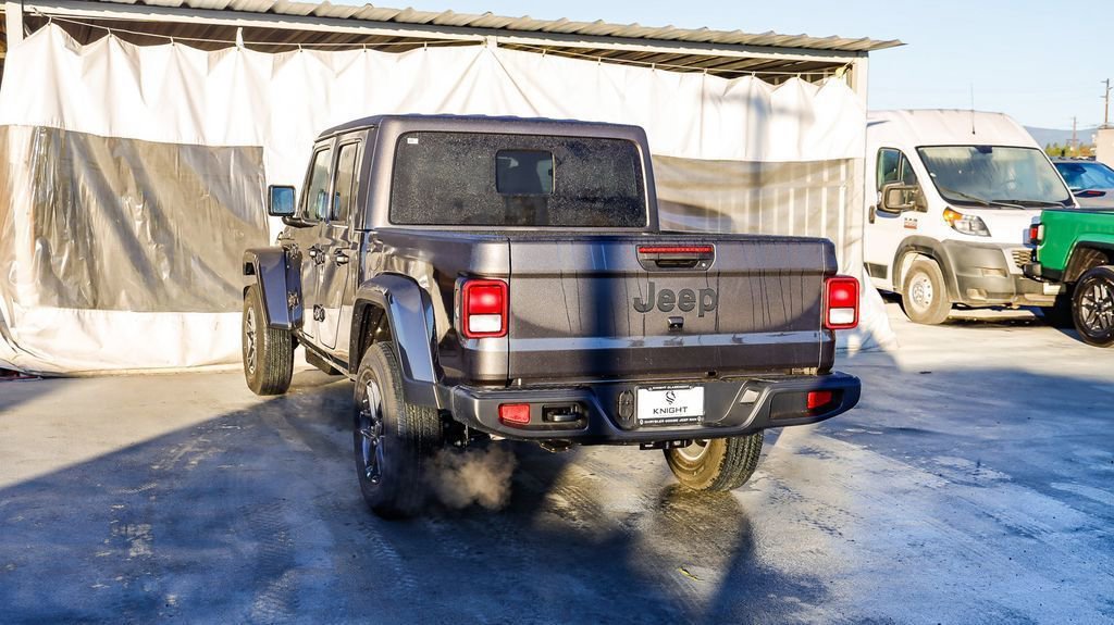New 2026 Jeep Gladiator Sport image 7