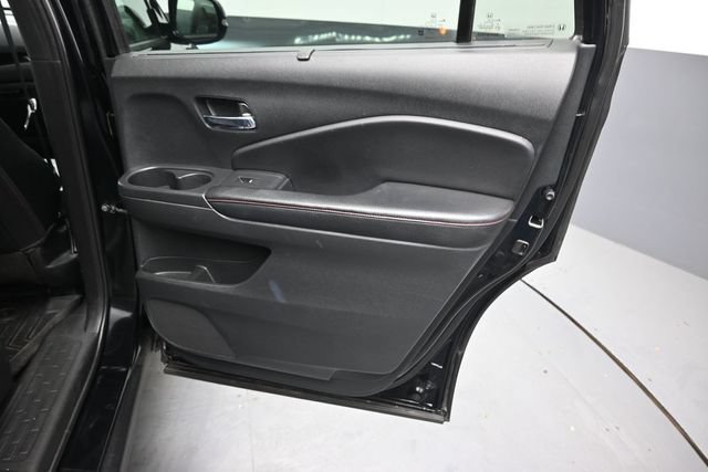 Used 2021 Honda Pilot Black Edition image 18