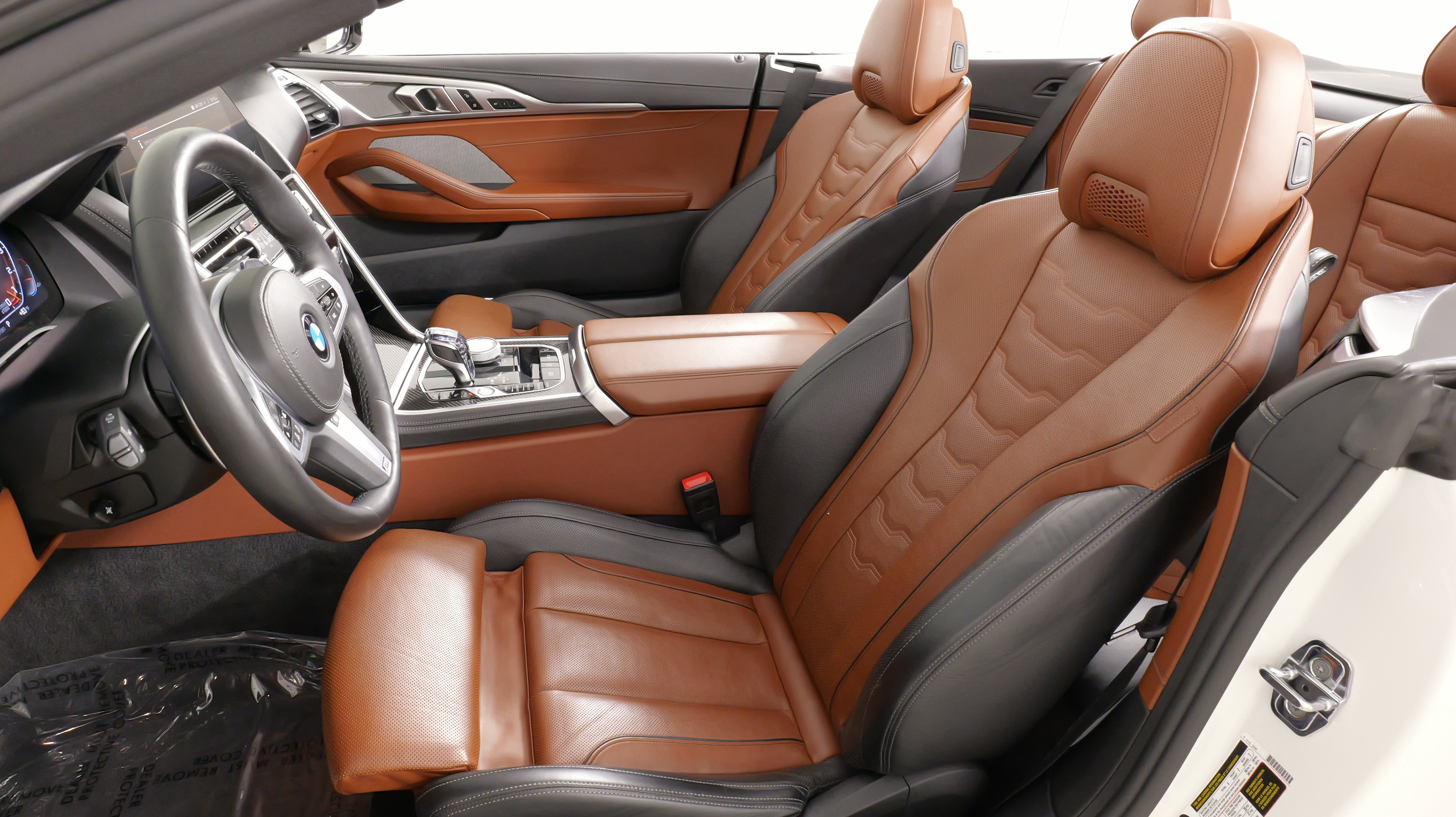Used 2022 BMW M850i xDrive Convertible AWD/4WD image 32