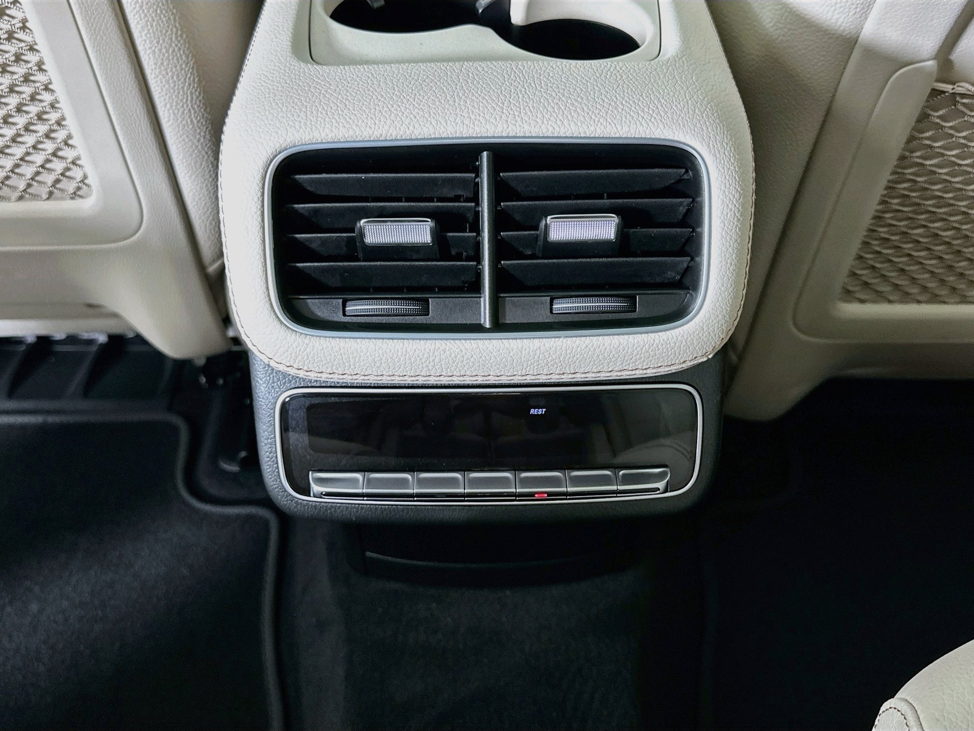 New 2027 Mercedes-Benz GLS 450 4MATIC image 28