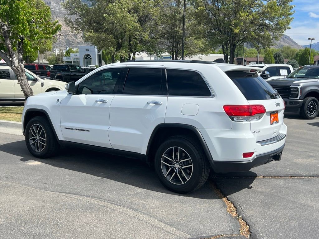 Used 2018 Jeep Grand Cherokee Limited AWD/4WD image 14