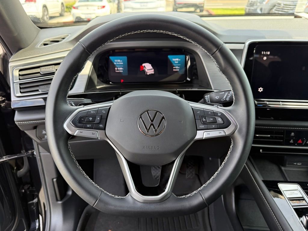 Used 2024 Volkswagen Atlas Cross Sport SE FWD image 17