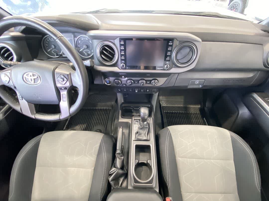 Used 2020 Toyota Tacoma TRD Sport w/ Technology Package AWD/4WD image 23