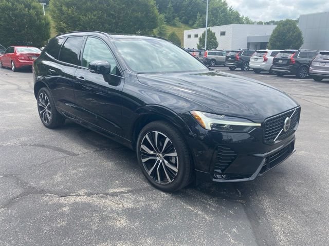 Used 2023 Volvo XC60 B5 Plus w/ Climate Package AWD/4WD image 9