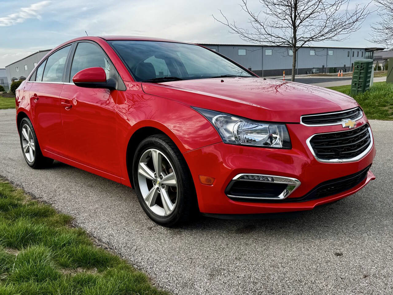 Used 2015 Chevrolet Cruze LT image 4