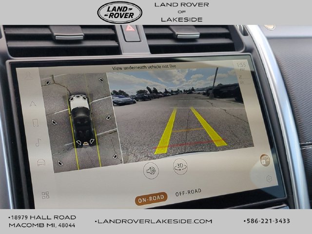 Used 2025 Land Rover Discovery Dynamic SE AWD/4WD image 10