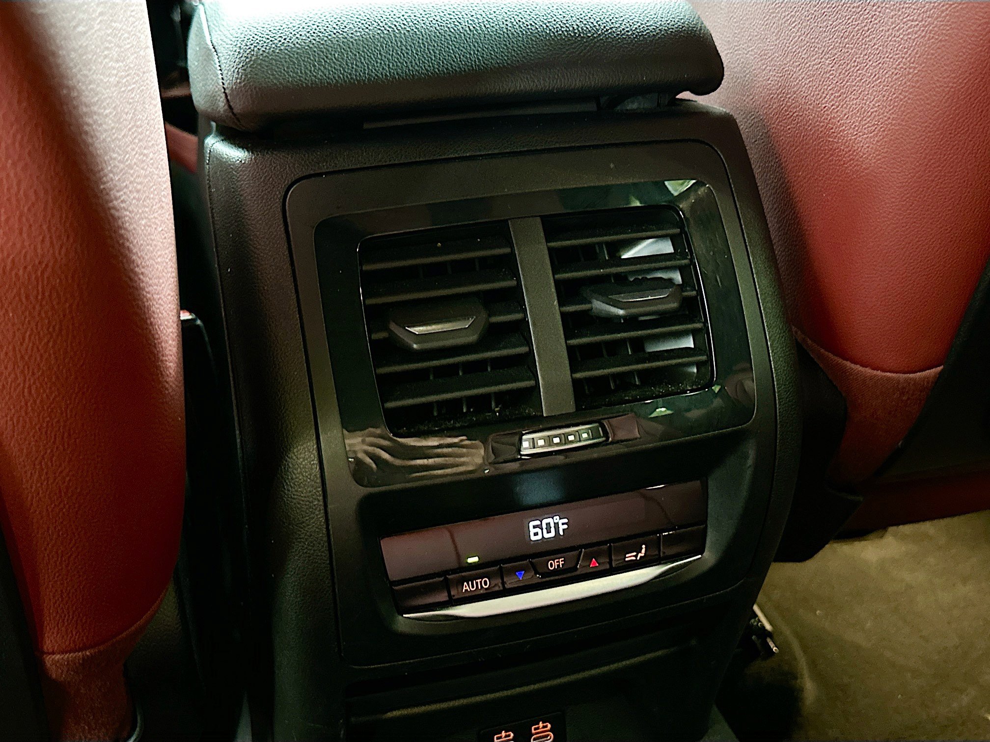 Certified 2024 BMW X4 xDrive30i w/ Premium Package image 26