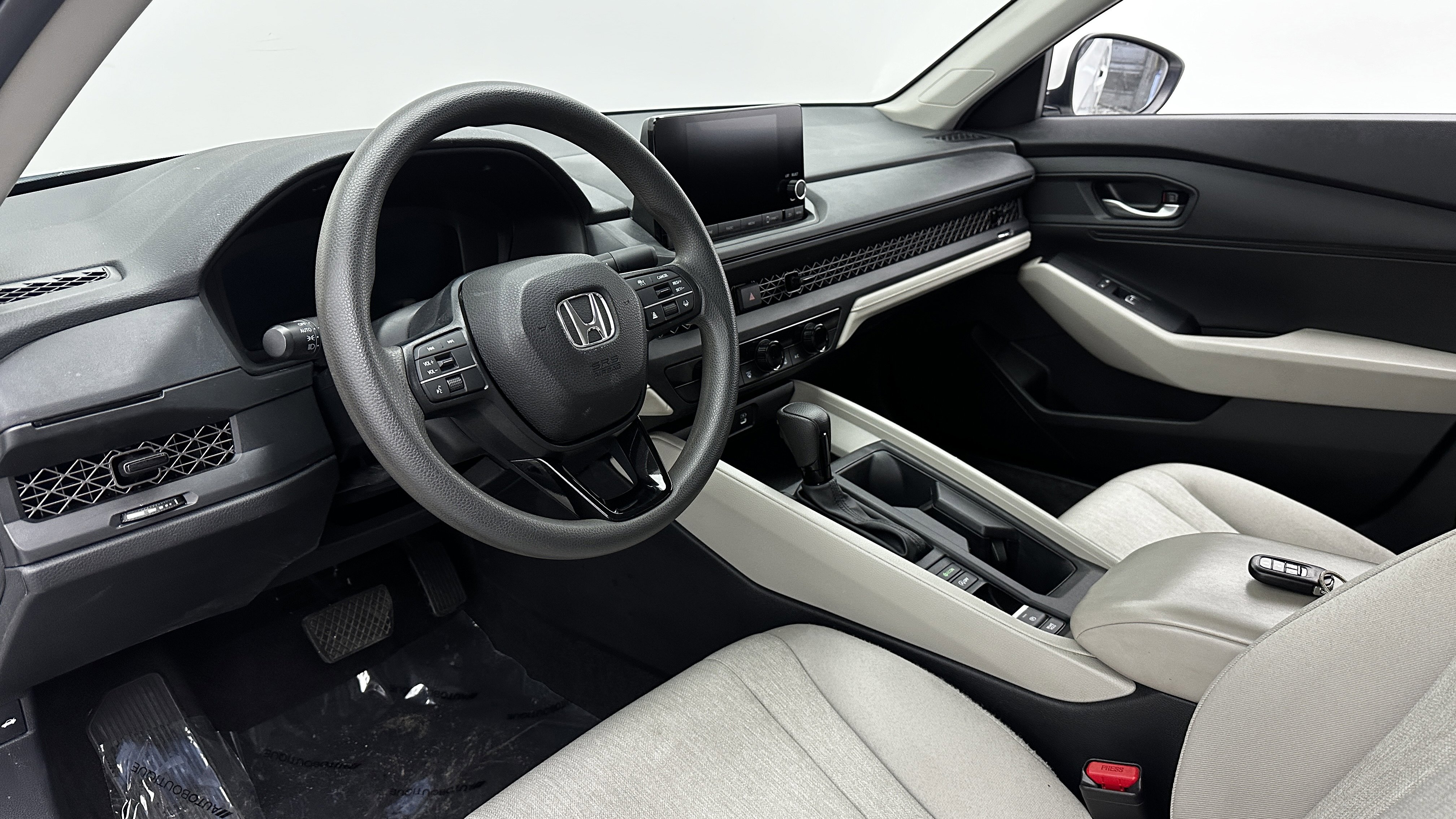 Used 2025 Honda Accord LX image 8
