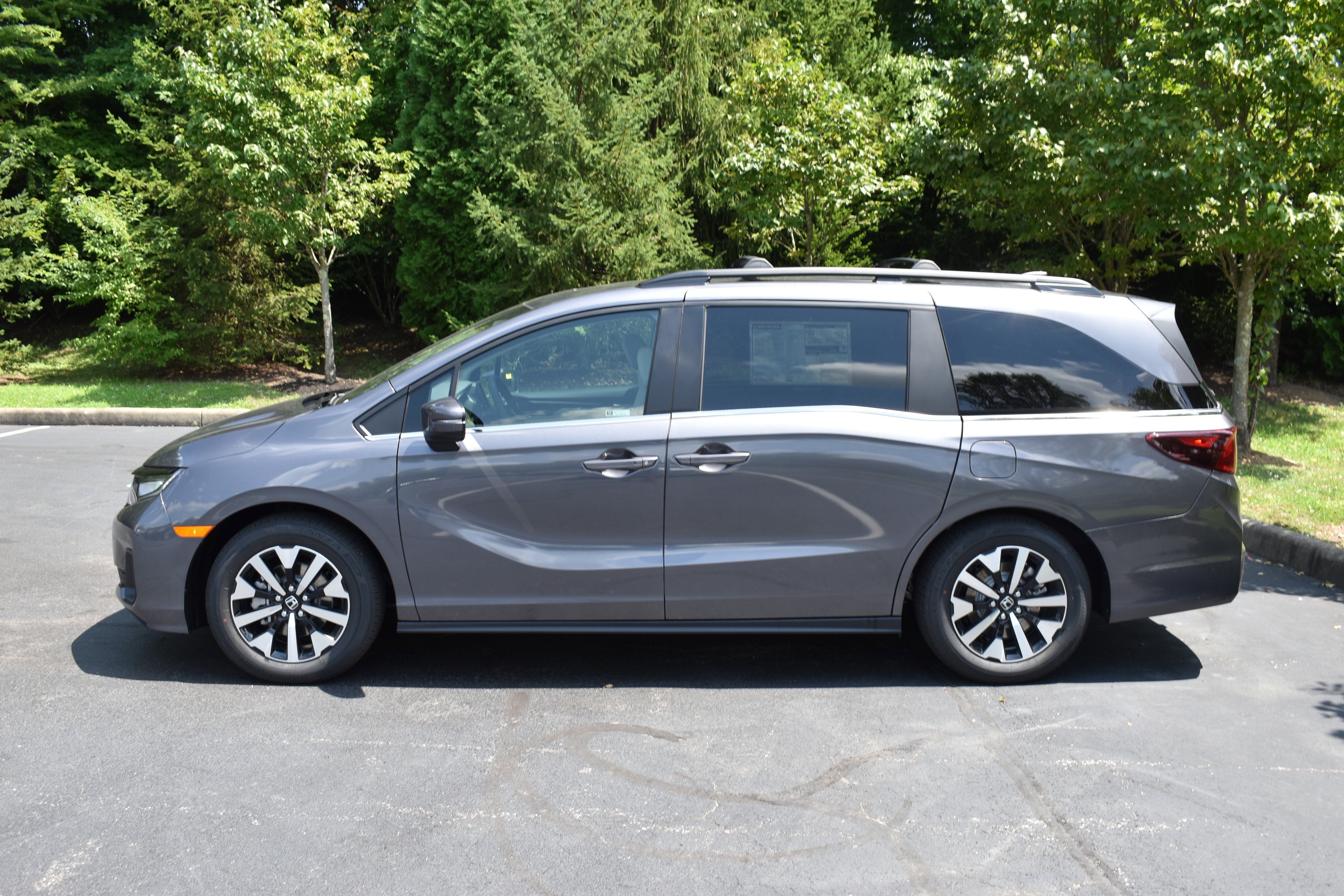 New 2026 Honda Odyssey EX-L image 4