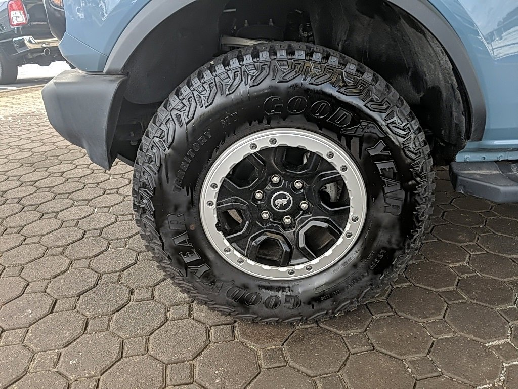 Certified 2021 Ford Bronco Outer Banks w/ Sasquatch Package image 9