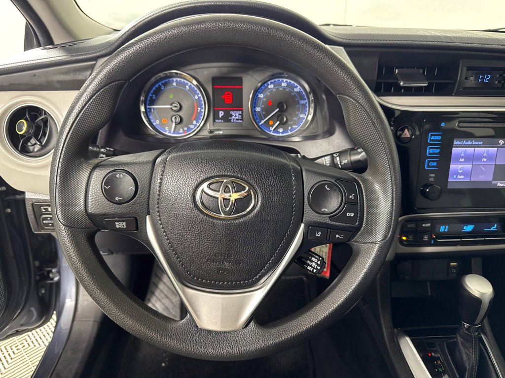 Used 2018 Toyota Corolla LE image 15