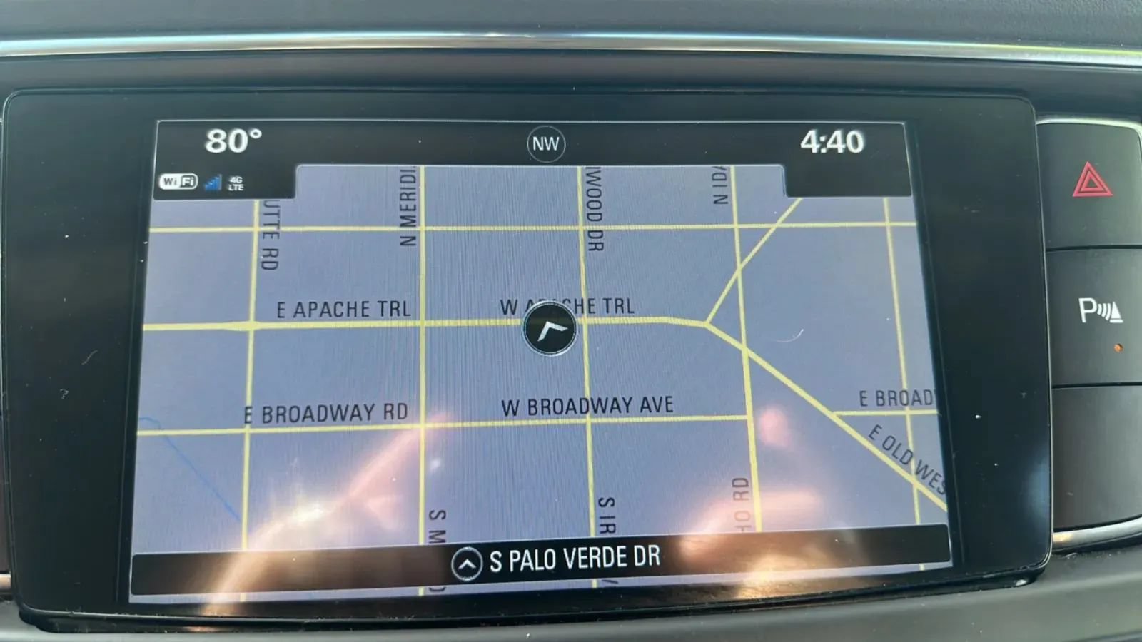 Used 2018 Buick Enclave Essence FWD image 16