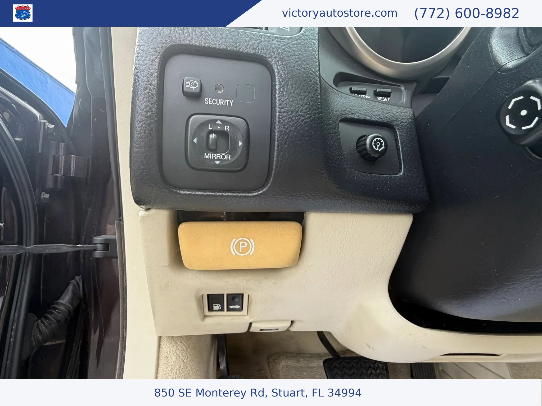 Used 2003 Lexus SC 430 Convertible image 21