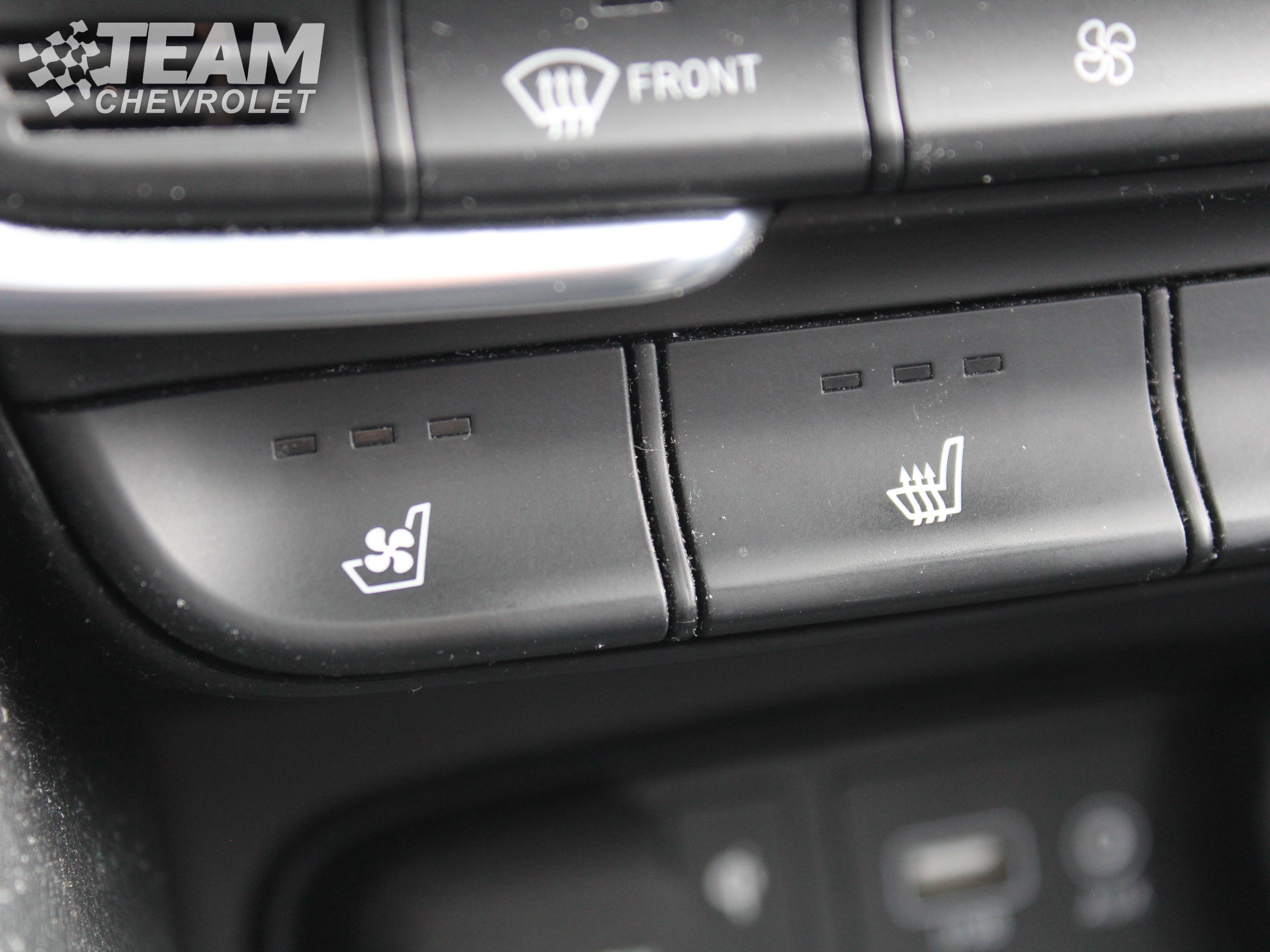 Used 2020 Hyundai Santa Fe Limited AWD/4WD image 19