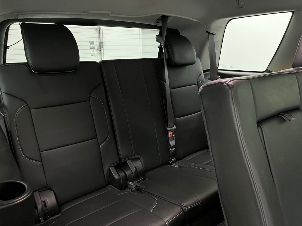 Used 2017 GMC Yukon SLT image 36