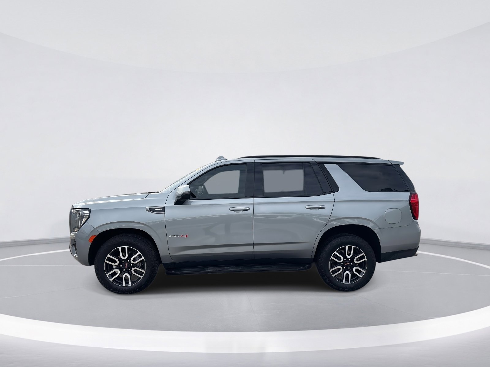 Used 2023 GMC Yukon AT4 AWD/4WD image 5