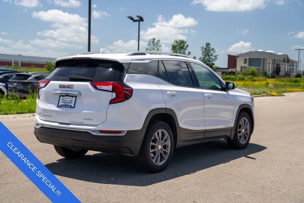 Used 2022 GMC Terrain SLT image 7