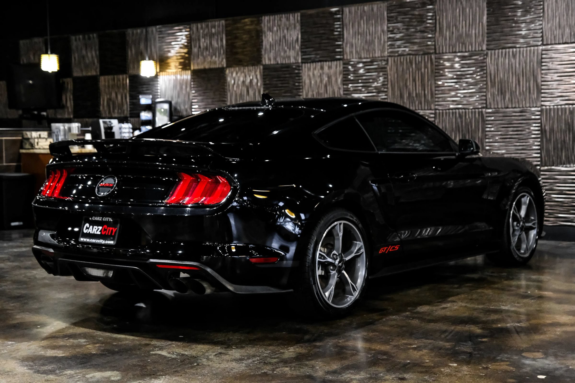 Used 2022 Ford Mustang GT Premium w/ Equipment Group 401A RWD image 6