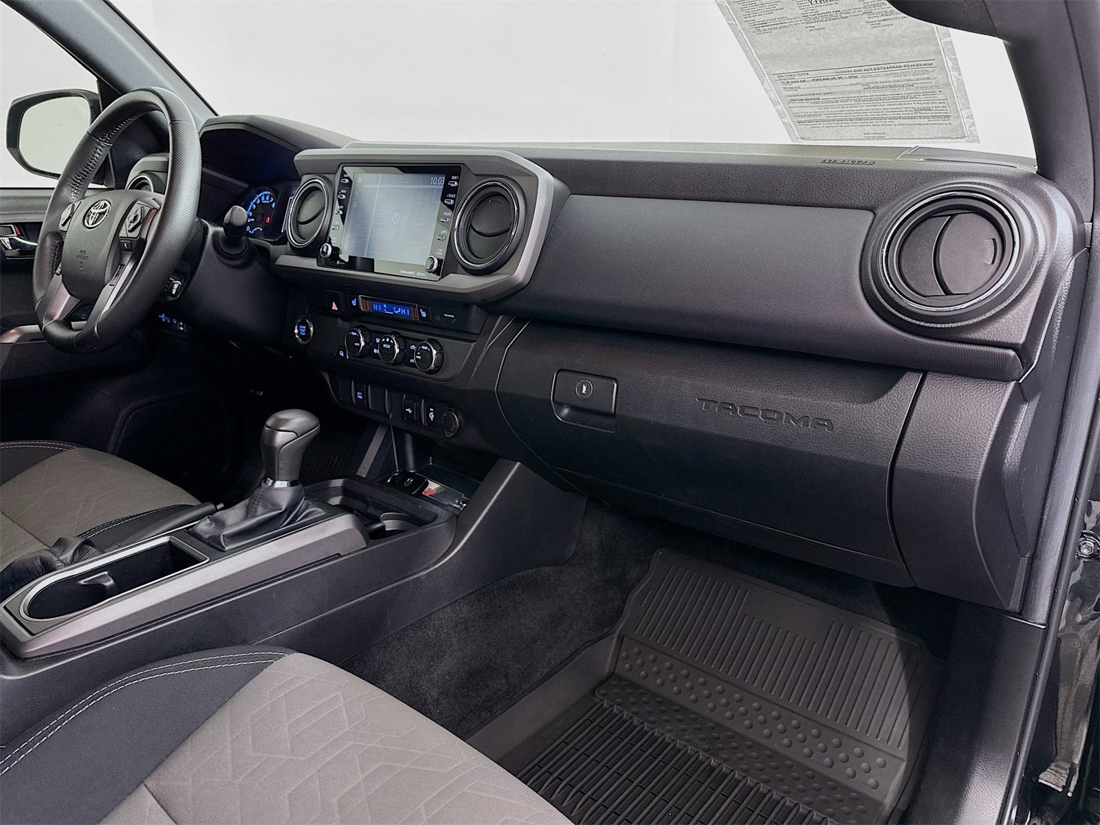 Certified 2022 Toyota Tacoma TRD Sport image 28