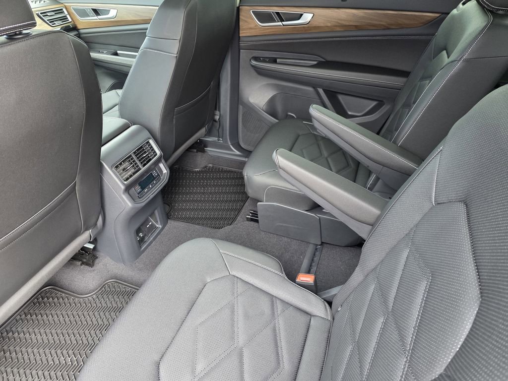 New 2026 Volkswagen Atlas SE image 19