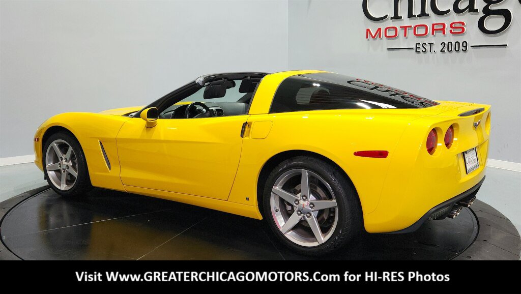 Used 2006 Chevrolet Corvette Coupe w/ Preferred Equipment Group RWD image 8