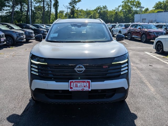 New 2026 Nissan Kicks SR FWD image 6